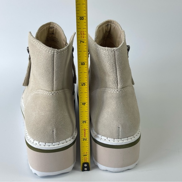 Matisse Jet Beige Zippered Platform Round Toe Comfy Suede Leather Ankle Booties - Picture 9 of 10